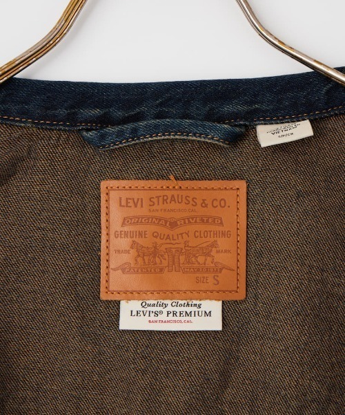 Levi's（リーバイス）の「[LEVI’S/リーバイス] LOOSE CROP TRUCKER デニムジャケット（デニムジャケット・レディース・ライトインディゴブルー/インディゴブルー・S）」の3枚目の写真