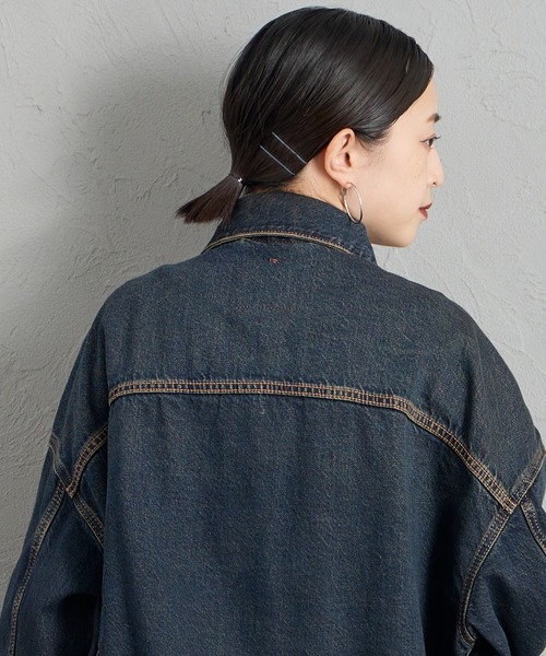 Levi's（リーバイス）の「[LEVI’S/リーバイス] LOOSE CROP TRUCKER デニムジャケット（デニムジャケット・レディース・ライトインディゴブルー/インディゴブルー・S）」の22枚目の写真