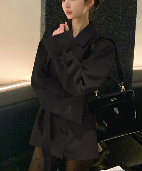 ADDITION STORE(アディションストア)の「ミドルレングス トレンチコート(トレンチコート・レディース・ベージュ/ブラック・LARGE/MEDIUM/SMALL)」の1枚目の写真