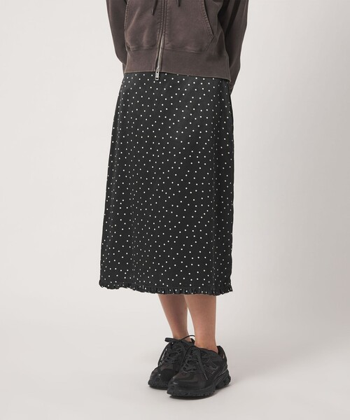 BEAUTY&YOUTH UNITED ARROWS(ビューティーアンドユースユナイテッドアローズ)の「ドット フリル ミディアムスカート(スカート・レディース・ブラック/オフホワイト・S/M)」の4枚目の写真