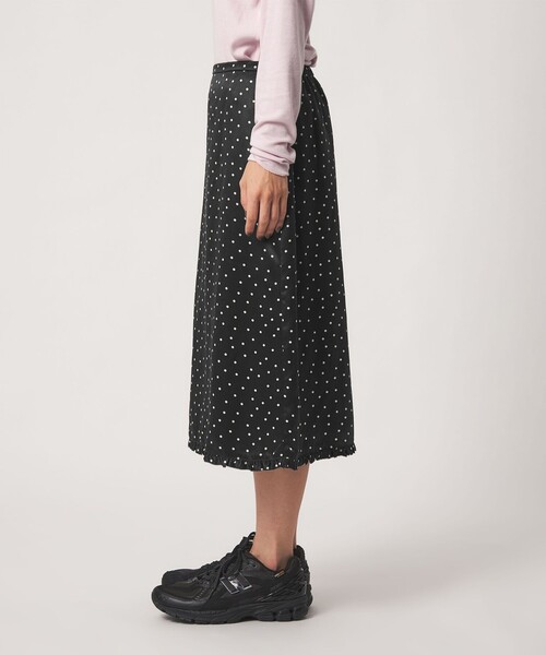 BEAUTY&YOUTH UNITED ARROWS(ビューティーアンドユースユナイテッドアローズ)の「ドット フリル ミディアムスカート(スカート・レディース・ブラック/オフホワイト・S/M)」の10枚目の写真