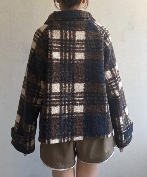 Thevon（ゼボン）の「リングボアスタンドネックコート（その他アウター・レディース・ネイビー/アイボリー/グリーン/チャコールグレー・FREE）」の21枚目の写真