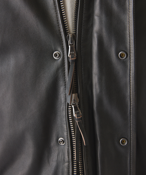 JOURNAL STANDARD relume(ジャーナルスタンダード レリューム)の「ラムレザー スタンドブルゾン(ライダースジャケット・メンズ・ブラック・LARGE/MEDIUM)」の12枚目の写真