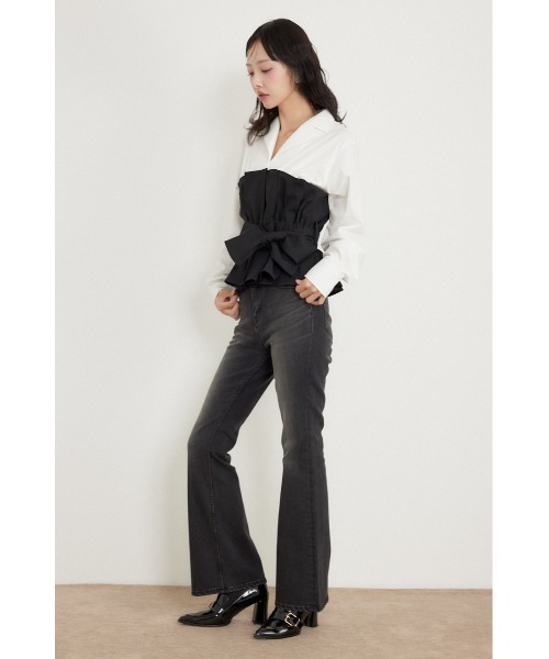 rienda(リエンダ)の「プリーツペプラムシャツトップス 秋服(シャツ/ブラウス・レディース・ダークブラウン/ブラック/ベージュ・FREE)」の4枚目の写真