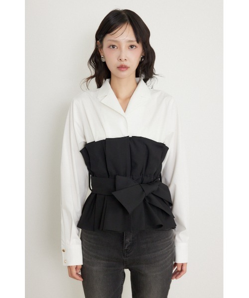 rienda(リエンダ)の「プリーツペプラムシャツトップス 秋服(シャツ/ブラウス・レディース・ダークブラウン/ブラック/ベージュ・FREE)」の9枚目の写真