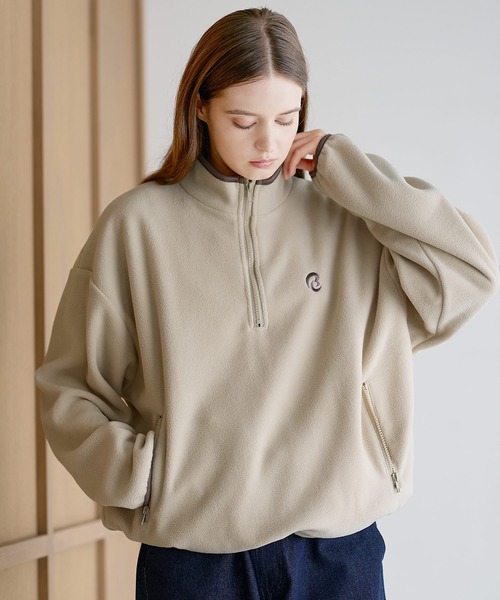 ROCHEM(ローシェン)の「ワンポイントロゴ刺繍フリースハーフジップスウェット(スウェット・メンズ・ブラック/チャコール/ベージュ・M/S/XS/L)」の3枚目の写真