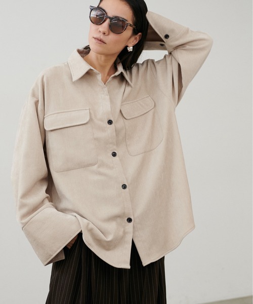 LARUTA(ラルータ)の「【LARUTA】ベロアデニムオーバーサイズシャツ(シャツ/ブラウス・レディース・ネイビー/ブラウン/アイボリー・FREE)」の15枚目の写真