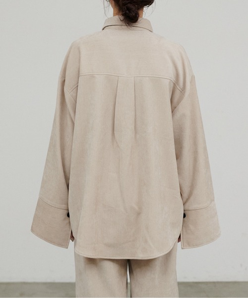 LARUTA(ラルータ)の「【LARUTA】ベロアデニムオーバーサイズシャツ(シャツ/ブラウス・レディース・ネイビー/ブラウン/アイボリー・FREE)」の9枚目の写真