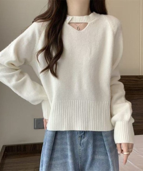 Beststore(ベストストア)の「2WAY デコルテオープンがこなれ感を演出!配色ボタン&チョーカー風ハイネックニットトップス 秋冬(ニット/セーター・レディース・パープル/オフホワイト/ブラック/レッド/マスタード/ベージュ・FREE)」の9枚目の写真