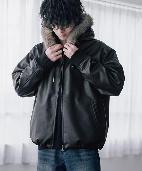 Rocky Monroe(ロッキーモンロー)の「オーバーサイズ PUレザー/フェイクスエード ファー付きダブルジップフードブルゾン N-2Bフライトジャケット(ブルゾン・メンズ・ブラウン/ブラウン系/ブラック/ブラック系・L/XL/M)」の6枚目の写真