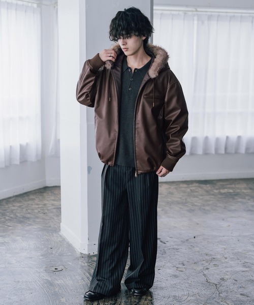 Rocky Monroe(ロッキーモンロー)の「オーバーサイズ PUレザー/フェイクスエード ファー付きダブルジップフードブルゾン N-2Bフライトジャケット(ブルゾン・メンズ・ブラウン/ブラウン系/ブラック/ブラック系・L/XL/M)」の21枚目の写真