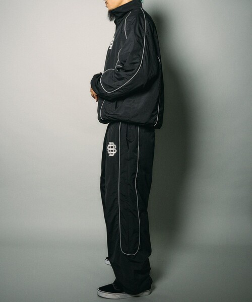 Subciety(サブサエティ)の「Reflective piping nylon jkt(ブルゾン・メンズ・ブラック/グレー・S/M/L/XL)」の14枚目の写真