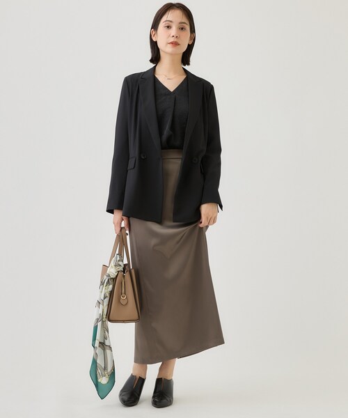 INDIVI(インディヴィ)の「【日本製/シルク混】ジャカードVネックブラウス(シャツ/ブラウス・レディース・オフホワイト/ブラック・40/36/38)」の10枚目の写真
