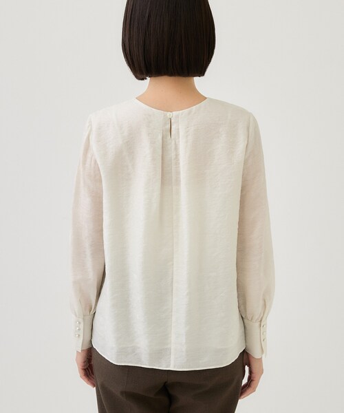 INDIVI(インディヴィ)の「【日本製/シルク混】ジャカードVネックブラウス(シャツ/ブラウス・レディース・オフホワイト/ブラック・40/36/38)」の14枚目の写真