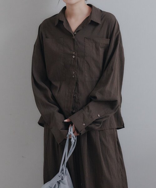 SHENERY(シーナリー)の「ワイドスリーブテンセルシャツ(シャツ/ブラウス・レディース・ブラウン/オフホワイト/ブルー系その他/バーガンディー・FREE)」の14枚目の写真