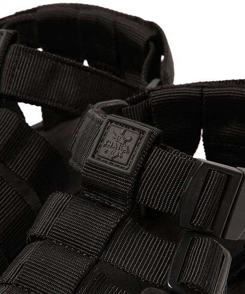 B:MING by BEAMS（ビーミングバイビームス）の「【Begin6月号掲載】【Smart5月号掲載】SHAKA×ビーミング by ビームス / 40th別注 NEW HIKER（サンダル・メンズ・ホワイト/ブラック・10/7/9/8）」の3枚目の写真