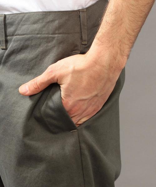 BEAUTY&YOUTH UNITED ARROWS(ビューティーアンドユースユナイテッドアローズ)の「BY ∴ ”KHAKIS” ワイド チノパンツ◆(チノパンツ・メンズ・ベージュ/オリーブ・X-LARGE/SMALL/MEDIUM/LARGE)」の16枚目の写真