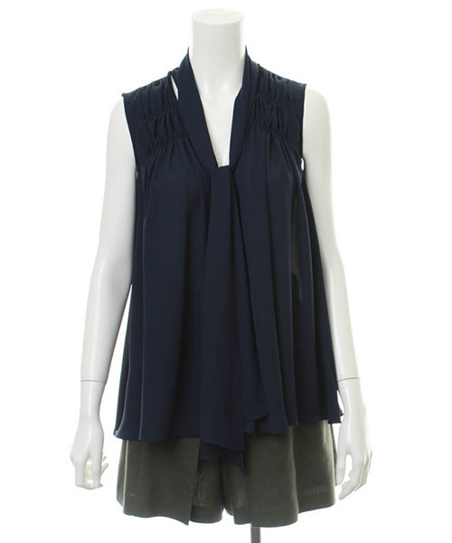 31 Sons de mode（トランテアン　ソン　ドゥ　モード）の「ノースリボウタイブラウス（シャツ/ブラウス・レディース・オフホワイト/ベージュ/ネイビー/ピンク・36）」の10枚目の写真