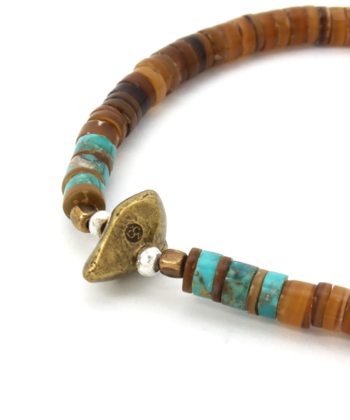 SunKu（サンク）の「Heishi Shell Bracelet（ブレスレット・メンズ・ホワイト/ブラウン/ダークブラウン・FREE）」の8枚目の写真