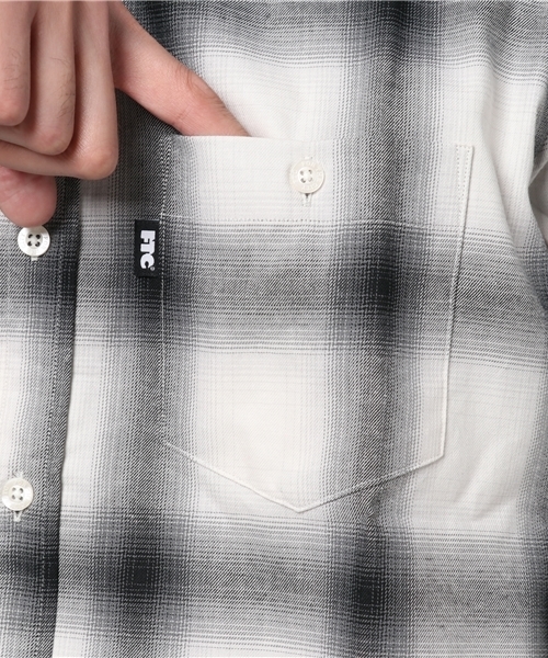 FTC（エフティーシー）の「OMBRE PLAID B.D SHIRT（シャツ/ブラウス・メンズ・ブルー/レッド/ブラック・SMALL/MEDIUM/X-LARGE/LARGE）」の9枚目の写真