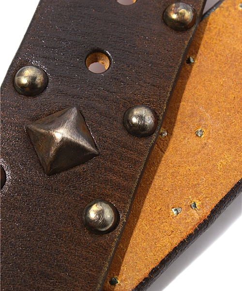 HYSTERIC GLAMOUR（ヒステリックグラマー）の「OLD STUDS×HYSTERIC/PYRAMID STUDSベルト（ベルト・メンズ・ダークブラウン・SMALL/MEDIUM）」の5枚目の写真