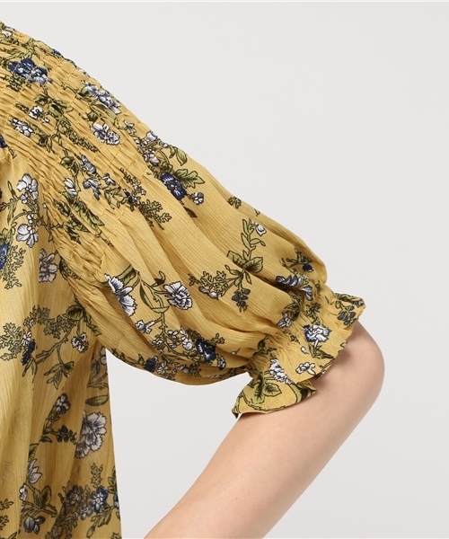 MERLOT（メルロー）の「ボタニカル柄バンドカラーギャザーブラウス1121（シャツ/ブラウス・レディース・イエロー/ピンク/ブラック・FREE）」の11枚目の写真