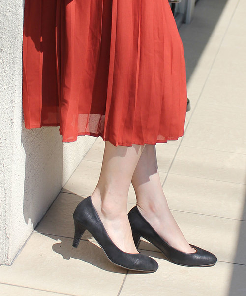 AmiAmi(アミアミ)の「大人美脚ラウンドパンプス(パンプス・レディース・ブラウン系その他/ピンク/ブラック/ブラック系その他/キャメル/ベージュ・M/S/L/LL)」の3枚目の写真