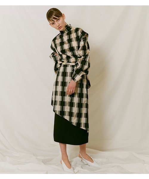 LE CIEL BLEU(ルシェルブルー)の「チェックハイネックトップス(シャツ/ブラウス・レディース・ブラック/グリーン・38/36)」の16枚目の写真