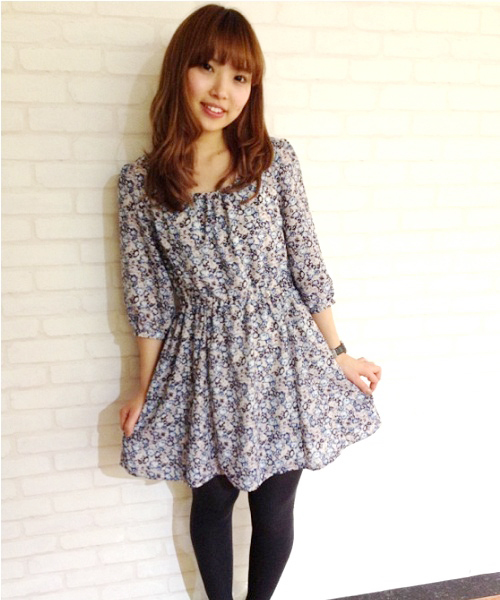 one after another NICE CLAUP（ワンアフターアナザーナイスクラップ）の「お花ワンピース（ワンピース・レディース・ピンク/ネイビー/イエロー・FREE）」の2枚目の写真