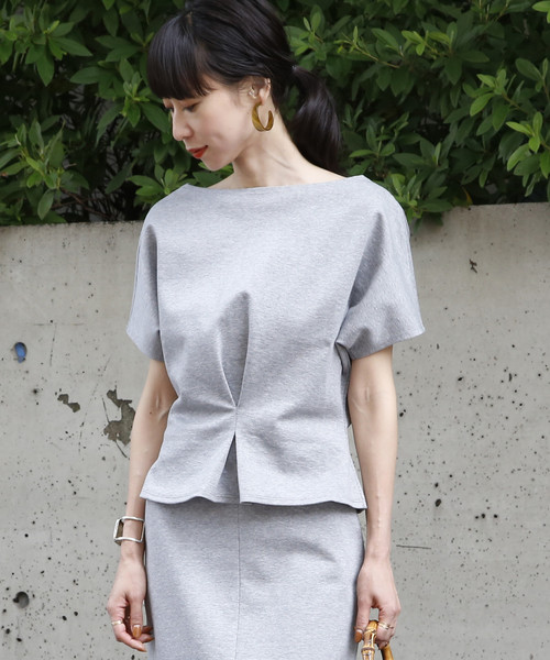 Tiara（ティアラ）の「ポンチ前後2wayウエストタックトップス（Tシャツ/カットソー・レディース・アイボリー/ブラック/ヘザーグレー・FREE）」の3枚目の写真