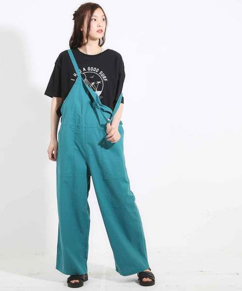 CUBE SUGAR(キューブシュガー)の「綿麻ストレッチサロペットパンツ(サロペット/オーバーオール・レディース・チャコールグレー/オフホワイト/ターコイズブルー/マスタード・M)」の3枚目の写真