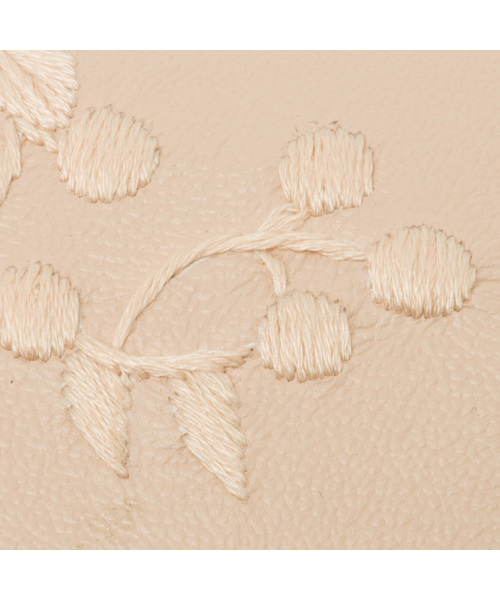 JILL STUART（ジルスチュアート）の「JILLSTUART(ジルスチュアート)　ガーデン(8A) 小銭入れ（コインケース・レディース・アイボリー/ブラック/サックスブルー/ピンク・FREE）」の8枚目の写真