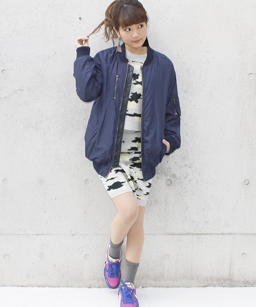 WEGO（ウィゴー）の「WEGO/BIG　MA-1（ブルゾン・レディース・ブラック/ネイビー・FREE）」の17枚目の写真