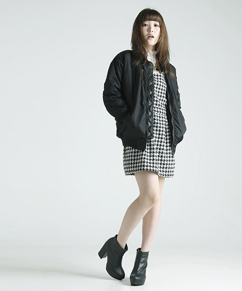 WEGO（ウィゴー）の「WEGO/BIG　MA-1（ブルゾン・レディース・ブラック/ネイビー・FREE）」の8枚目の写真