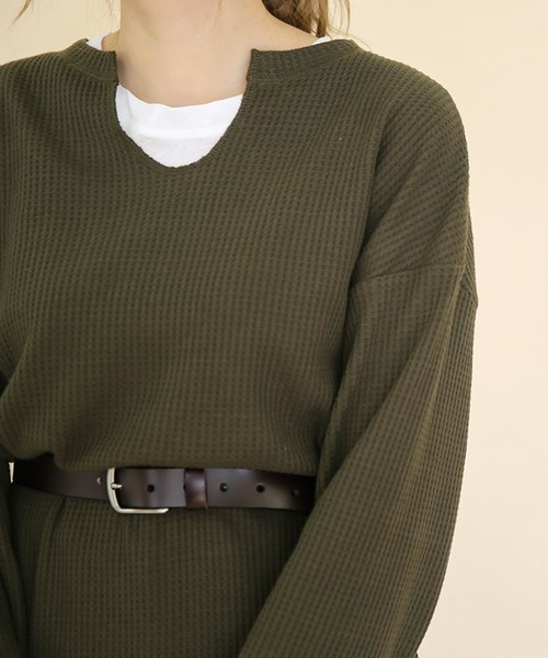 select MOCA（セレクトモカ）の「ワッフルキーネックワンピース/長袖スリットデザインロング丈ワンピース（ワンピース・レディース・ブラック/ブラウン/カーキ/アイボリー・FREE）」の13枚目の写真