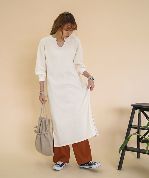select MOCA（セレクトモカ）の「ワッフルキーネックワンピース/長袖スリットデザインロング丈ワンピース（ワンピース・レディース・ブラック/ブラウン/カーキ/アイボリー・FREE）」の18枚目の写真