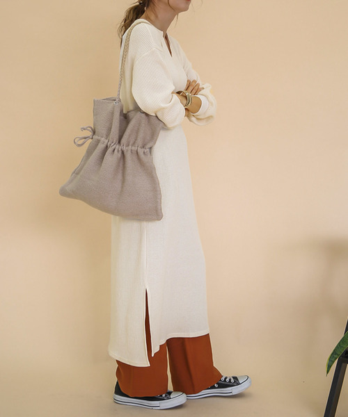 select MOCA（セレクトモカ）の「ワッフルキーネックワンピース/長袖スリットデザインロング丈ワンピース（ワンピース・レディース・ブラック/ブラウン/カーキ/アイボリー・FREE）」の14枚目の写真