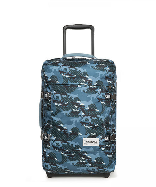 MAISON KITSUNE(メゾンキツネ)の「“MAISON KITSUNE (メゾン キツネ)× EASTPAK” Exclusive Collection TRANVERZ S キャリーバッグ(スーツケース/キャリーバッグ)」|カモフラージュ