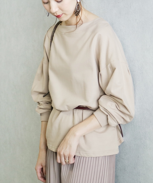 reca（レカ）の「ボートネック ボリュームスウェットカットソー（スウェット・レディース・ベージュ/ネイビー/ライトグレー/オフホワイト/ピンク/カーキ/アイボリー/モカ/ベージュ系その他/ラベンダー/ブラウン系その他/ベージュ系その他2・FREE）」の7枚目の写真