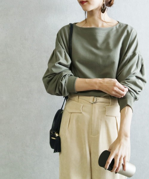 reca（レカ）の「ボートネック ボリュームスウェットカットソー（スウェット・レディース・ベージュ/ネイビー/ライトグレー/オフホワイト/ピンク/カーキ/アイボリー/モカ/ベージュ系その他/ラベンダー/ブラウン系その他/ベージュ系その他2・FREE）」の9枚目の写真