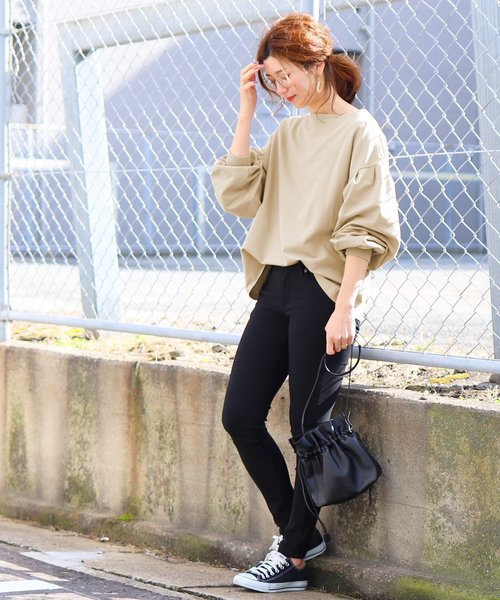 reca（レカ）の「ボートネック ボリュームスウェットカットソー（スウェット・レディース・ベージュ/ネイビー/ライトグレー/オフホワイト/ピンク/カーキ/アイボリー/モカ/ベージュ系その他/ラベンダー/ブラウン系その他/ベージュ系その他2・FREE）」の22枚目の写真