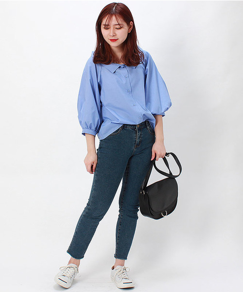 TRUDEA(トルディア)の「衿付きボリュームスリーブシャツブラウス(シャツ/ブラウス・レディース・ホワイト/ブルー/ホワイト×ブルー/ホワイト×グレー・MEDIUM/LARGE)」の8枚目の写真