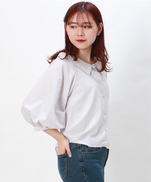 TRUDEA(トルディア)の「衿付きボリュームスリーブシャツブラウス(シャツ/ブラウス・レディース・ホワイト/ブルー/ホワイト×ブルー/ホワイト×グレー・MEDIUM/LARGE)」の10枚目の写真