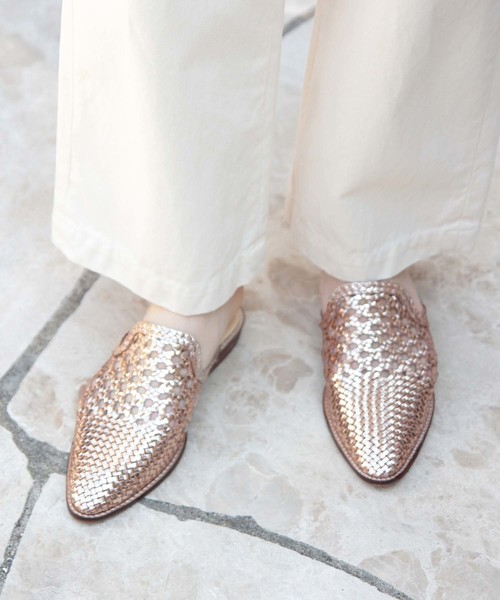 ADAM ET ROPE'（アダムエロペ）の「メッシュバブーサンダル（サンダル・レディース・シルバー/ブラック/その他・37/38/36）」の3枚目の写真