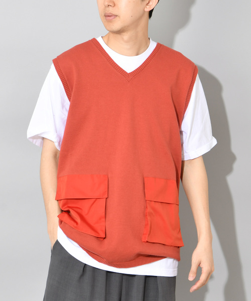 WHO'S WHO gallery（フーズフーギャラリー）の「ポケ切替コットンニットベスト /無地/切替/Vネック/ビッグベスト（ベスト・メンズ・ブラック/ホワイト/ブラウン・FREE）」の3枚目の写真