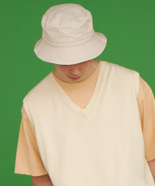 WHO'S WHO gallery（フーズフーギャラリー）の「ポケ切替コットンニットベスト /無地/切替/Vネック/ビッグベスト（ベスト・メンズ・ブラック/ホワイト/ブラウン・FREE）」の8枚目の写真