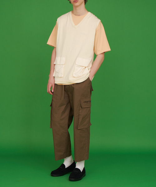 WHO'S WHO gallery（フーズフーギャラリー）の「ポケ切替コットンニットベスト /無地/切替/Vネック/ビッグベスト（ベスト・メンズ・ブラック/ホワイト/ブラウン・FREE）」の13枚目の写真