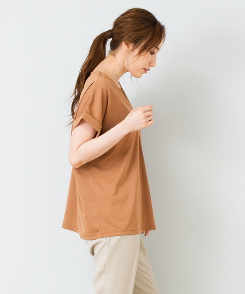 EVLOVE(イヴロヴ)の「【接触冷感】強撚スムースブラウソー(シャツ/ブラウス・レディース・ブラック/ネイビー/ブルー/モカ・15号/17号)」の10枚目の写真