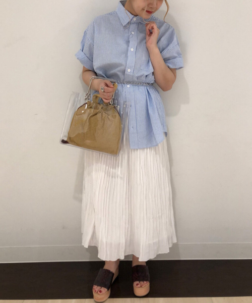 U.S. POLO ASSN.（ユーエスポロアッスン）の「∴WEGO/U.S. POLO ASSN.別注ビッグシルエットシャツ（シャツ/ブラウス・レディース・ブルー系その他4/ベージュ/ホワイト・FREE）」の17枚目の写真