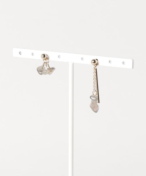 ottilie(オティーリエ)の「2way&アシンメトリー 天然石プチピアス(ピアス(両耳用)・レディース・ブラック/パープル/ブルー・FREE)」の10枚目の写真